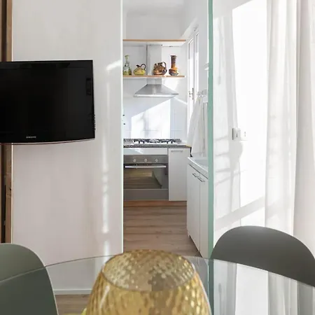 Casa Dolce Sosta - A Heaven Of Light And Hospitality - 2 Camere, 4 Ospiti - Parcheggio Gratuito * לסי